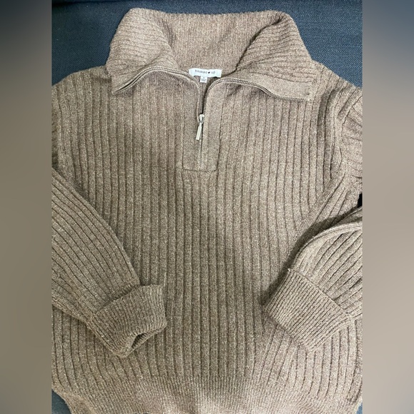 Hooked Up by IOT Ribbed Tan Zip-Up Sweater - Picture 1 of 4